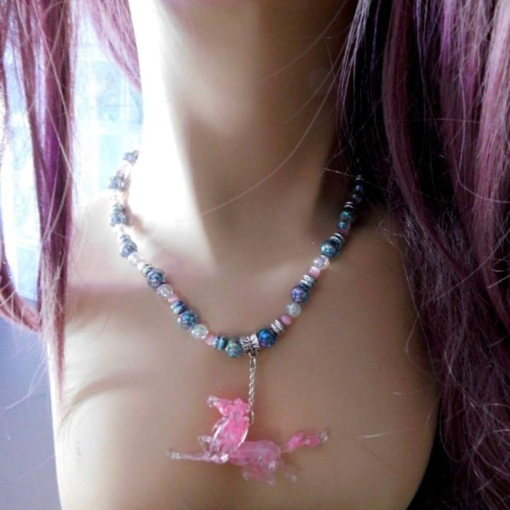 necklace horse with bracelet